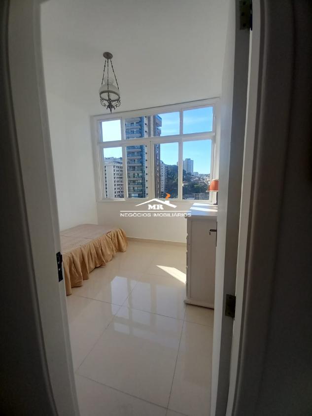 Apartamento à venda com 2 quartos, 75m² - Foto 12