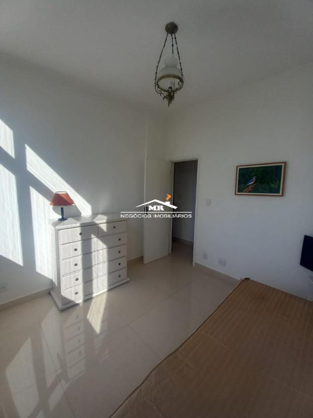 Apartamento à venda com 2 quartos, 75m² - Foto 11