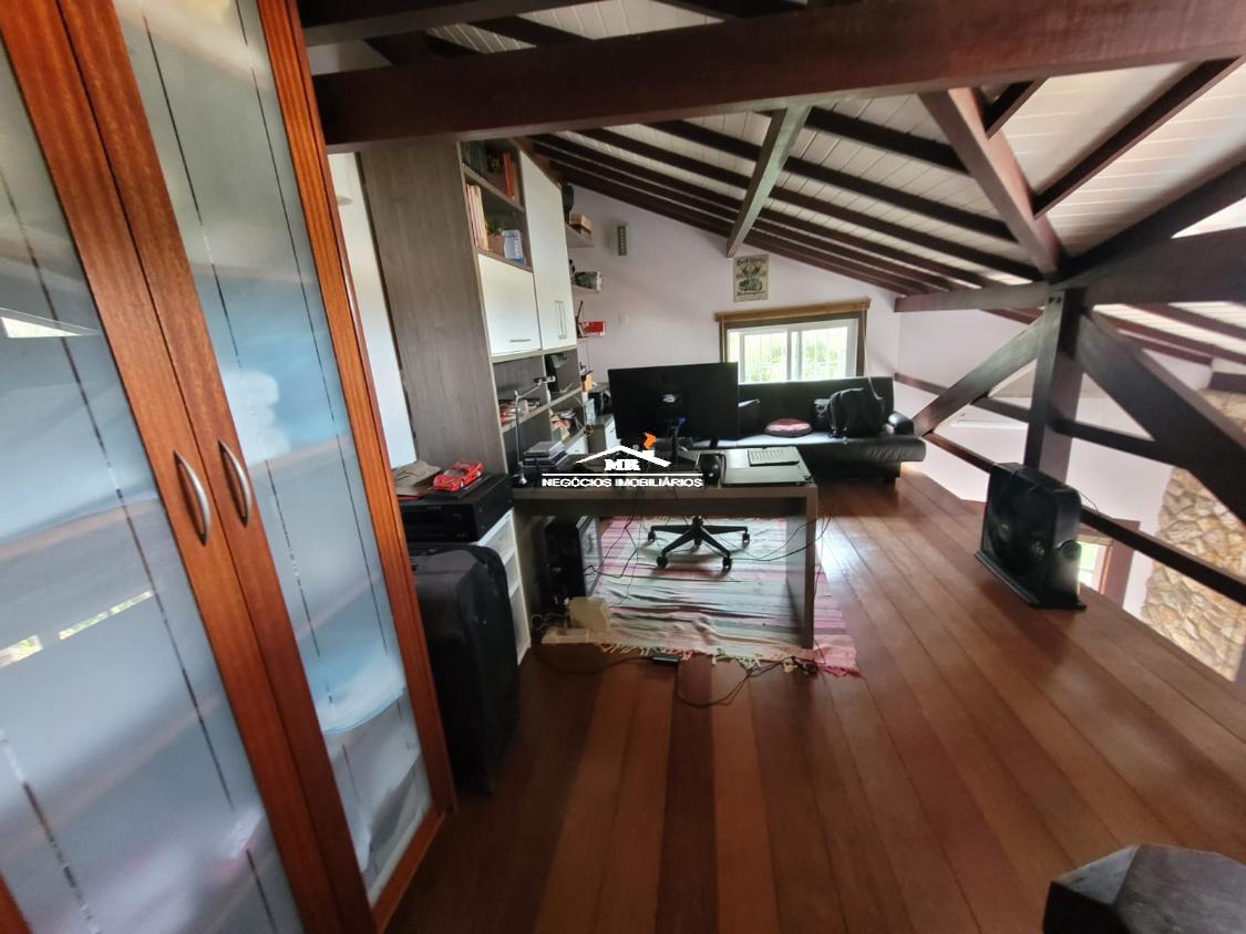 Casa de Condomínio à venda com 5 quartos, 380m² - Foto 32