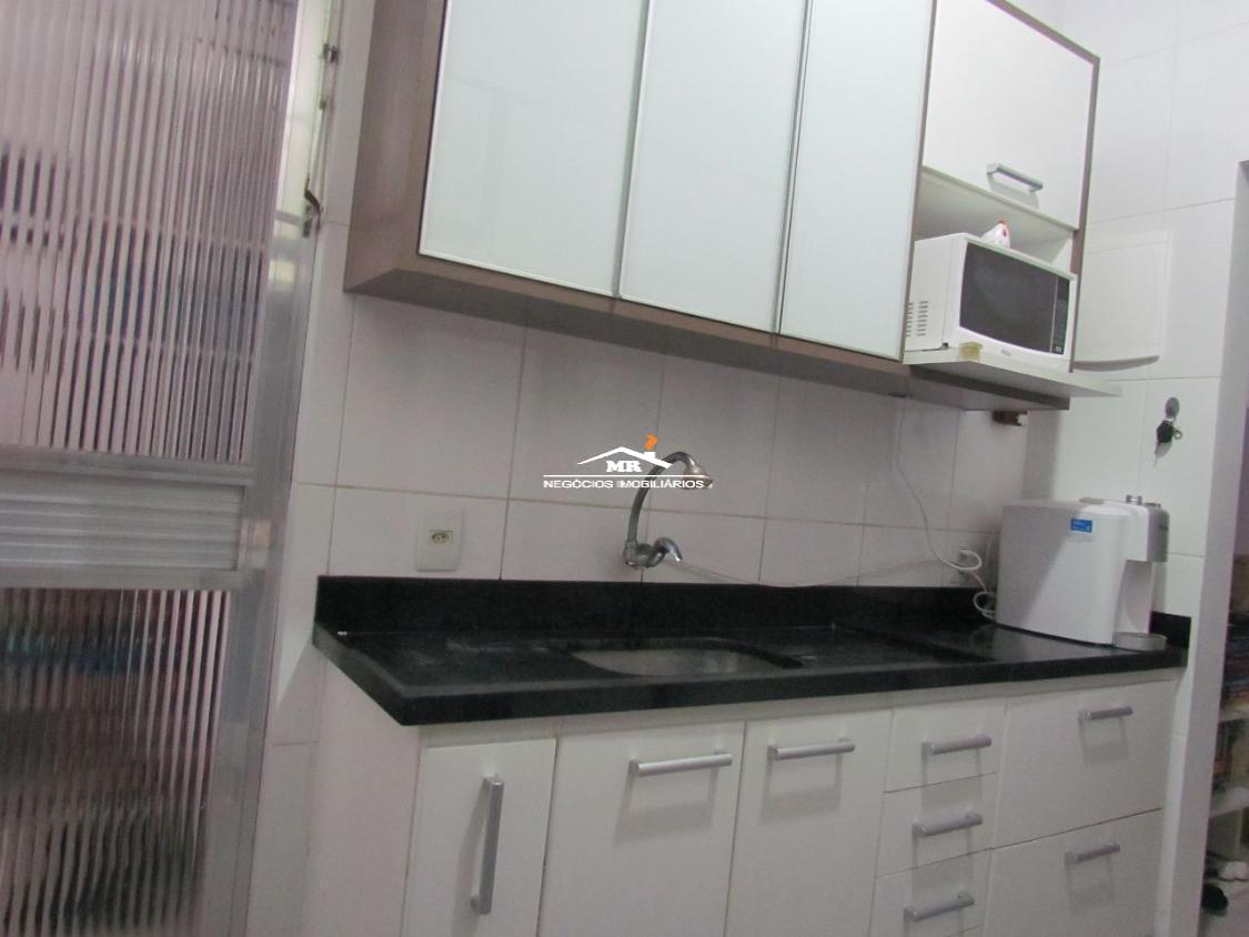 Apartamento à venda com 2 quartos, 90m² - Foto 17