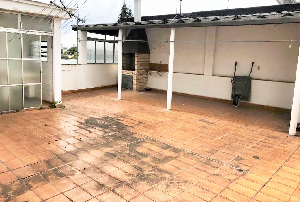 Casa à venda com 3 quartos, 271m² - Foto 10