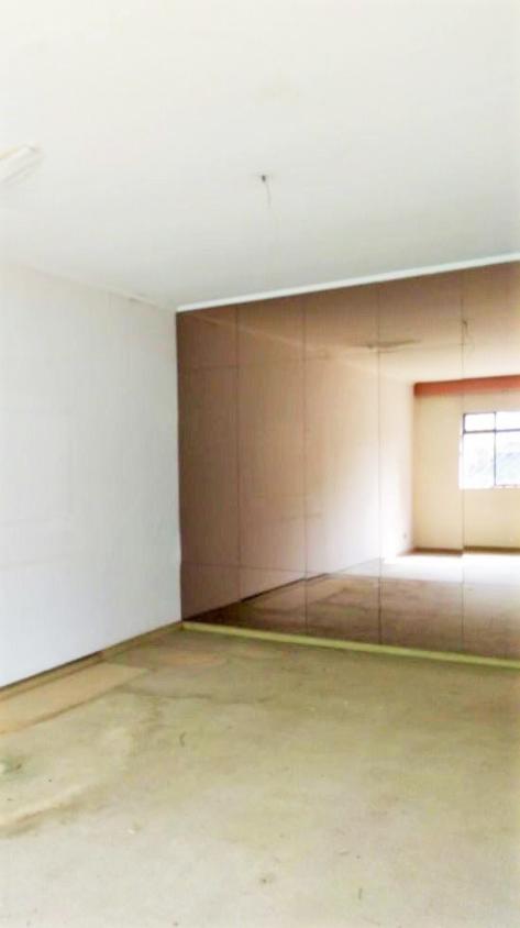 Casa à venda com 3 quartos, 271m² - Foto 16