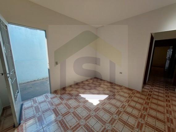 Casa à venda com 2 quartos, 100m² - Foto 3