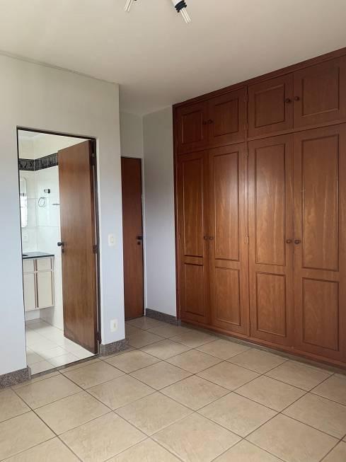 Apartamento à venda com 3 quartos, 95m² - Foto 8