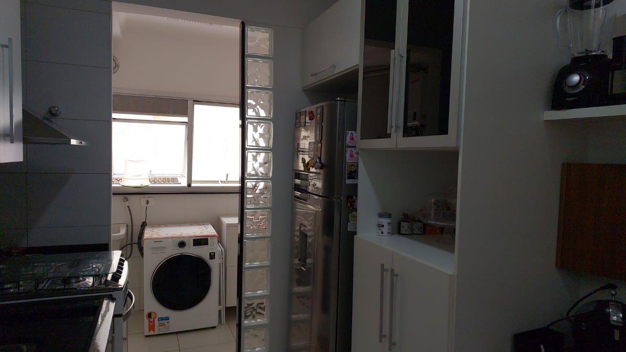 Apartamento à venda com 2 quartos, 86m² - Foto 11