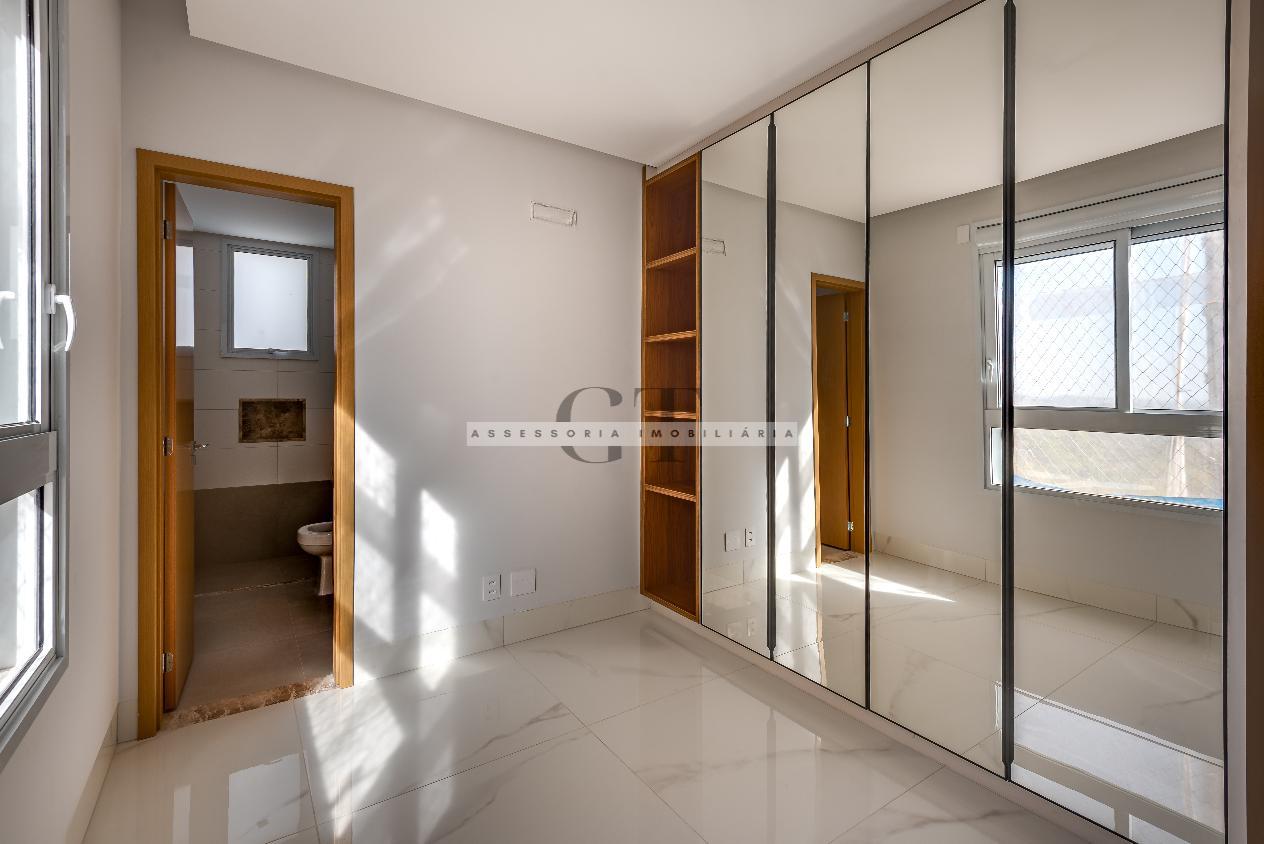 Apartamento à venda com 4 quartos, 180m² - Foto 8