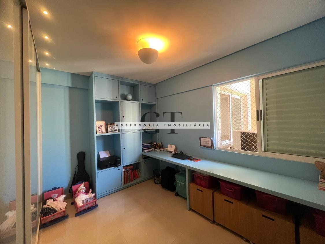 Apartamento à venda com 3 quartos, 140m² - Foto 19