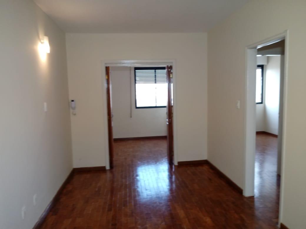 Apartamento para alugar com 2 quartos, 70m² - Foto 1