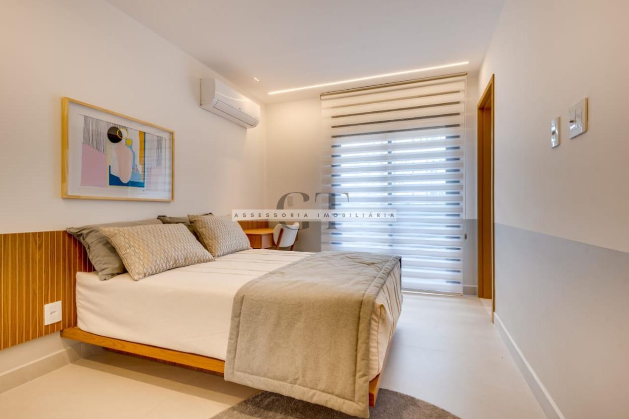 Apartamento à venda com 4 quartos, 245m² - Foto 9