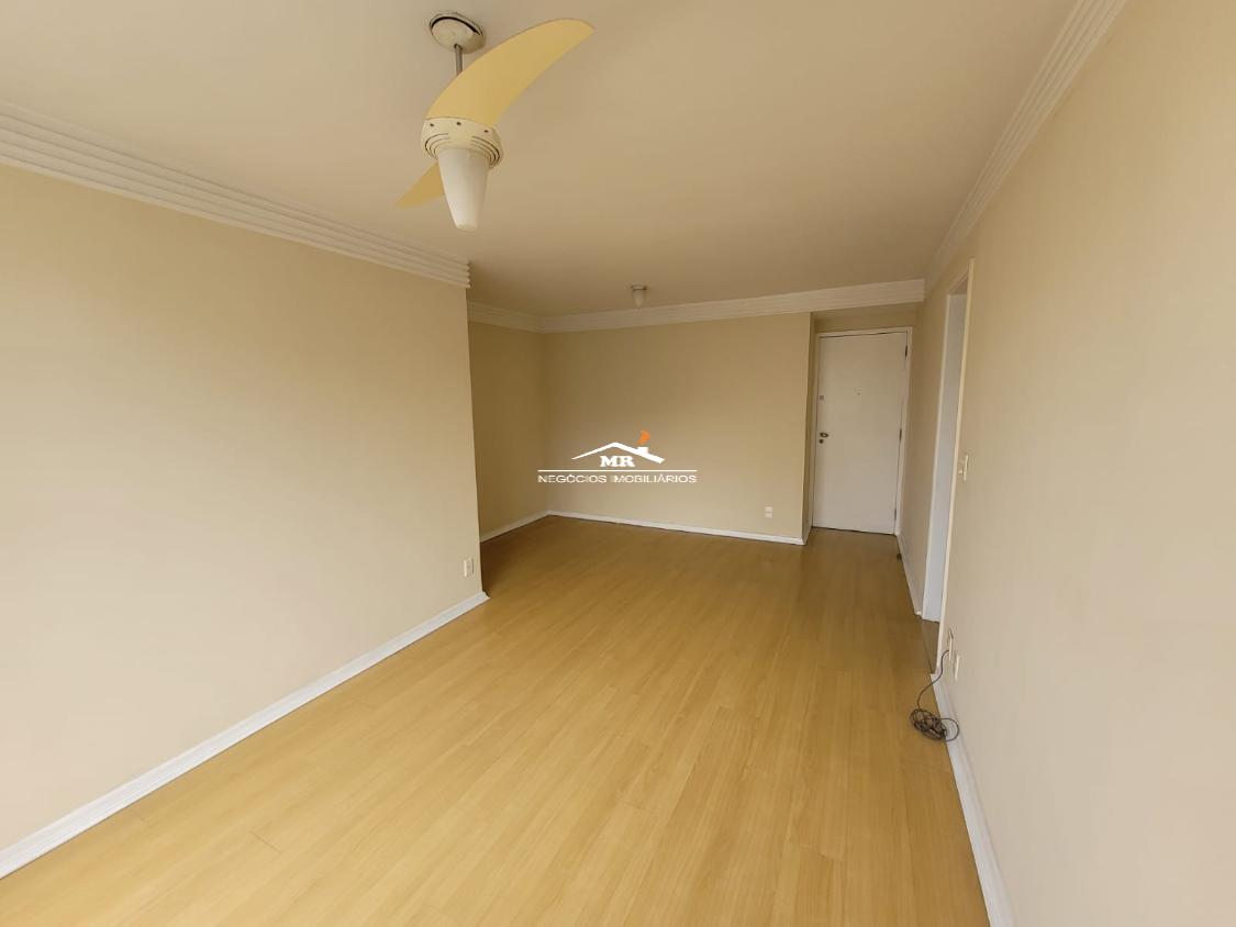 Apartamento à venda com 2 quartos, 90m² - Foto 3