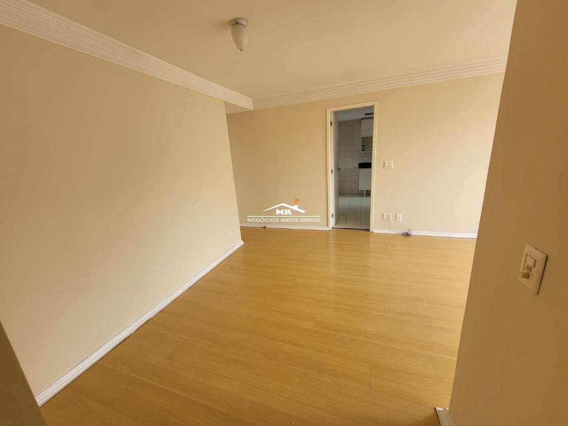 Apartamento à venda com 2 quartos, 90m² - Foto 4