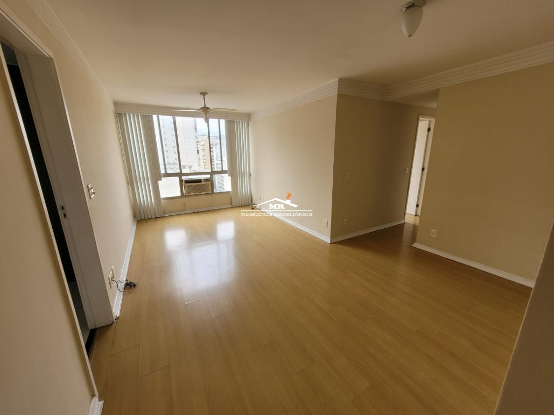 Apartamento à venda com 2 quartos, 90m² - Foto 1