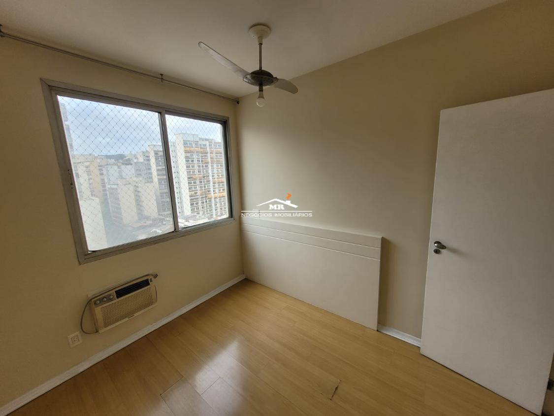 Apartamento à venda com 2 quartos, 90m² - Foto 17