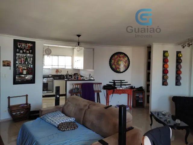 Apartamento à venda com 3 quartos, 135m² - Foto 2