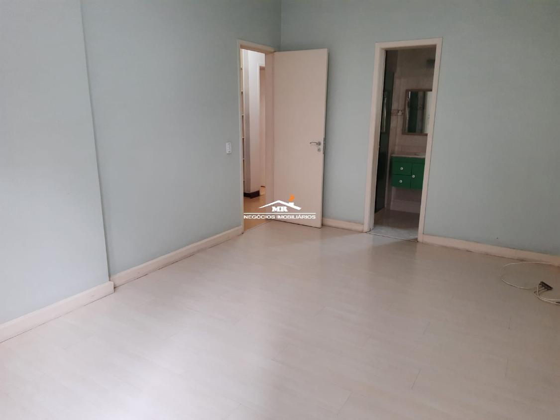 Apartamento à venda com 3 quartos, 140m² - Foto 21