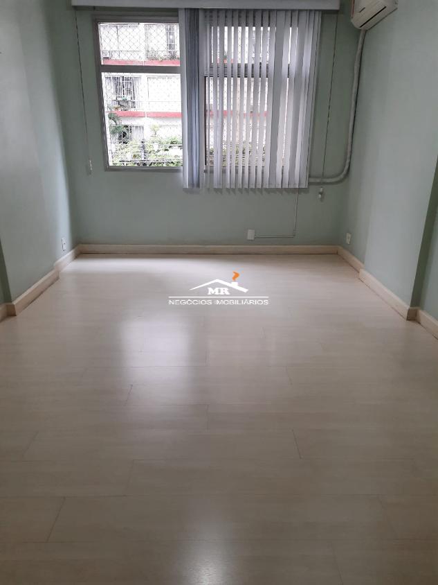 Apartamento à venda com 3 quartos, 140m² - Foto 20