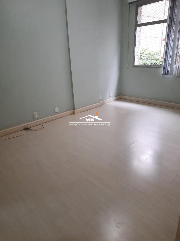 Apartamento à venda com 3 quartos, 140m² - Foto 22