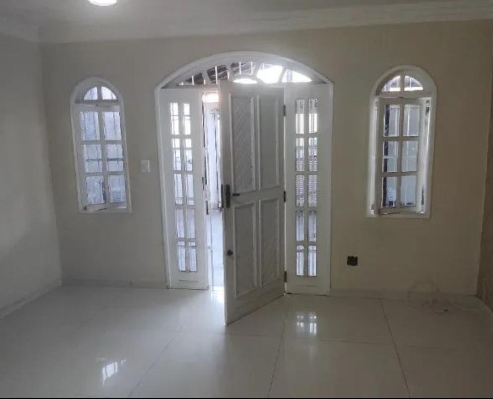 Casa à venda com 3 quartos, 250m² - Foto 11