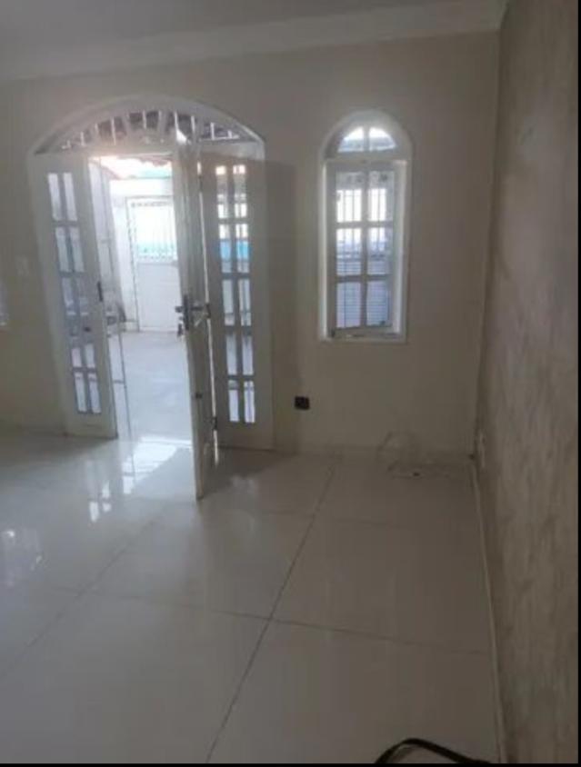 Casa à venda com 3 quartos, 250m² - Foto 7