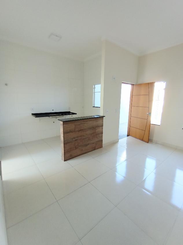 Casa à venda com 2 quartos, 51m² - Foto 2