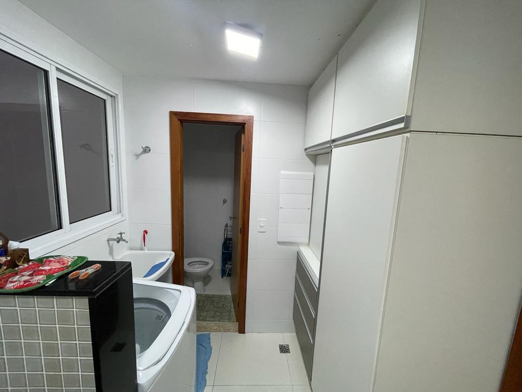 Apartamento à venda com 3 quartos, 150m² - Foto 8