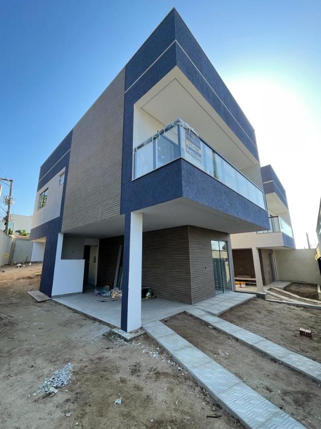 Casa à venda com 3 quartos, 200m² - Foto 1