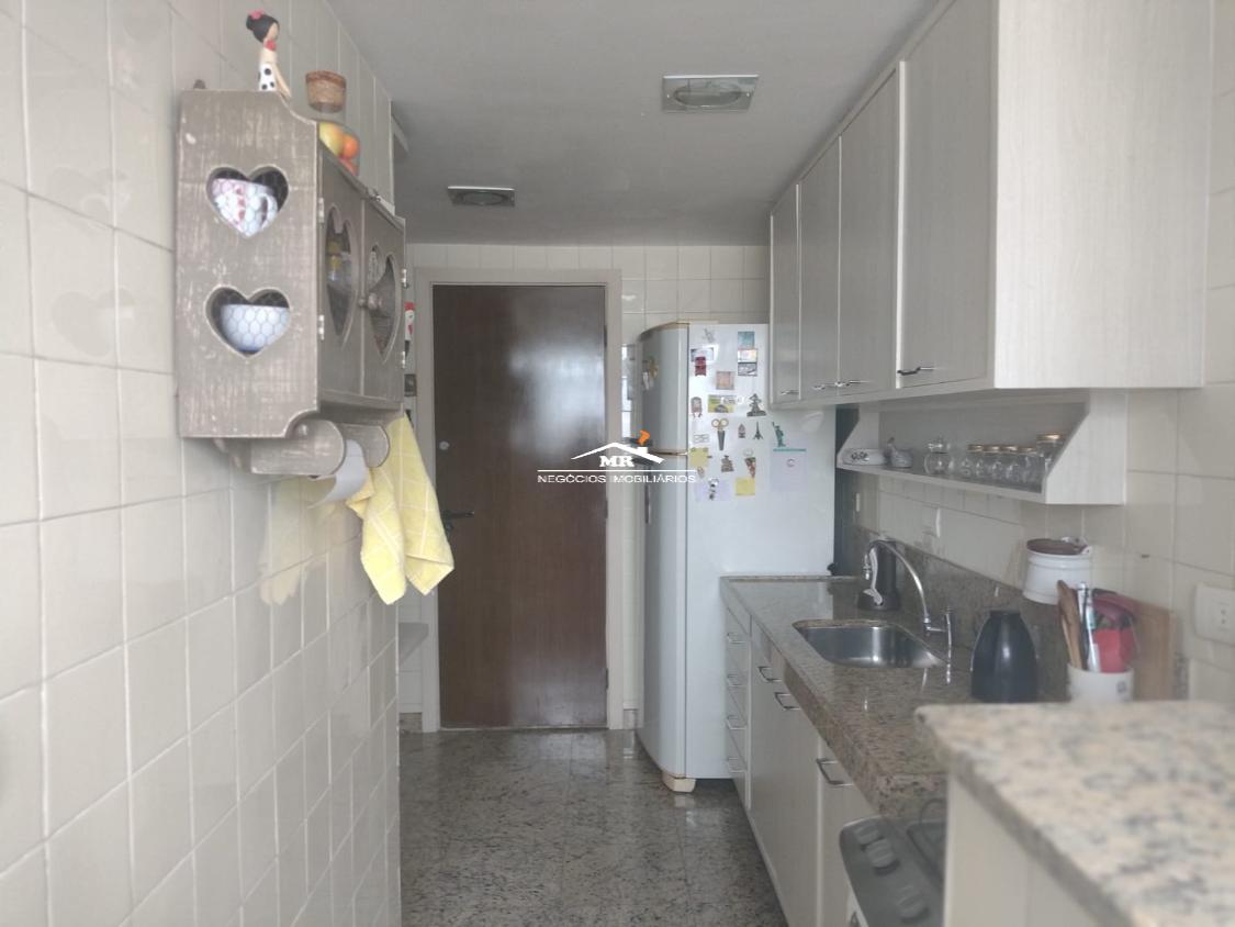 Apartamento à venda com 2 quartos, 87m² - Foto 17