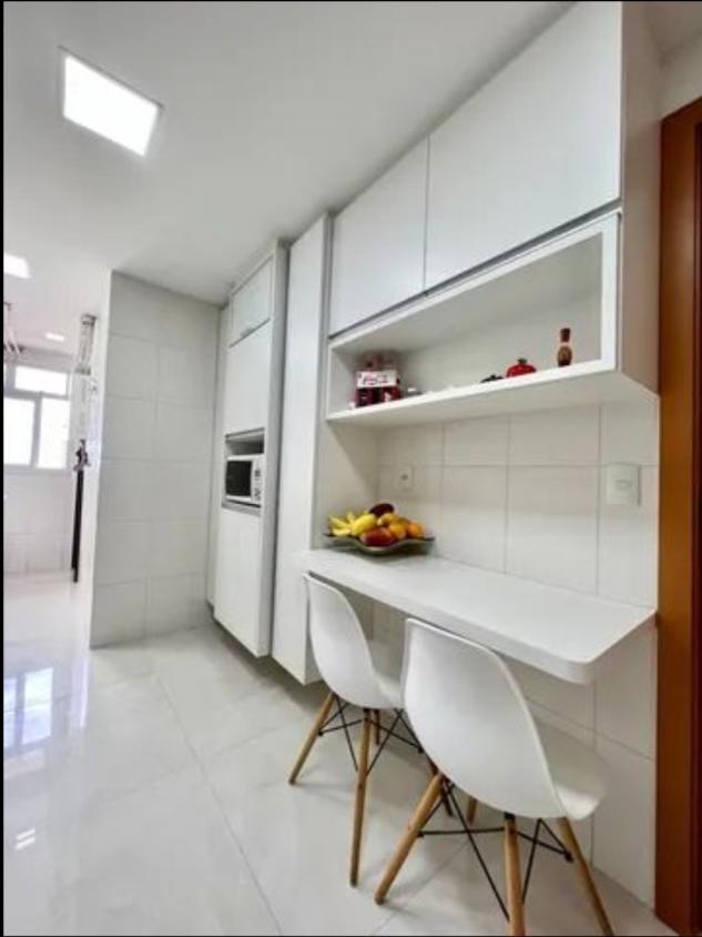 Apartamento à venda com 2 quartos, 80m² - Foto 2