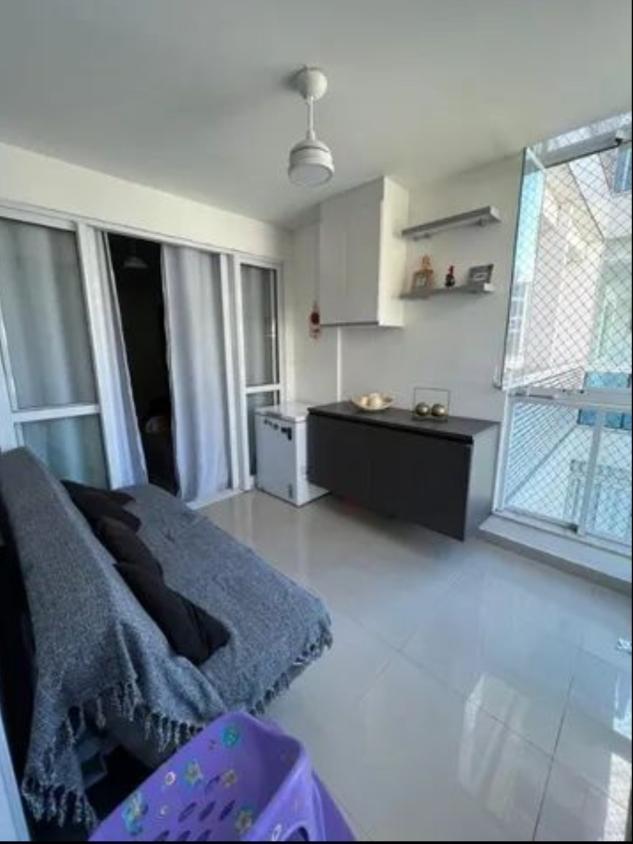 Apartamento à venda com 3 quartos, 83m² - Foto 2