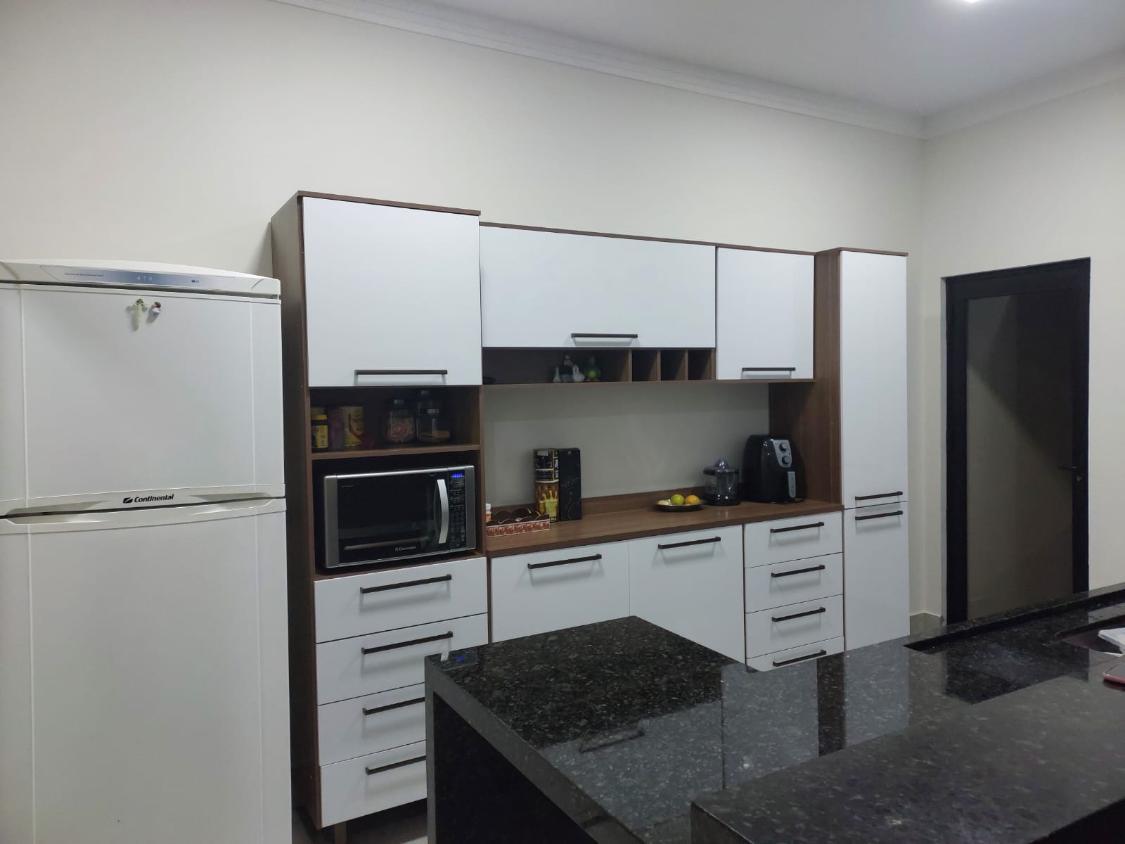 Casa à venda com 2 quartos, 69m² - Foto 4