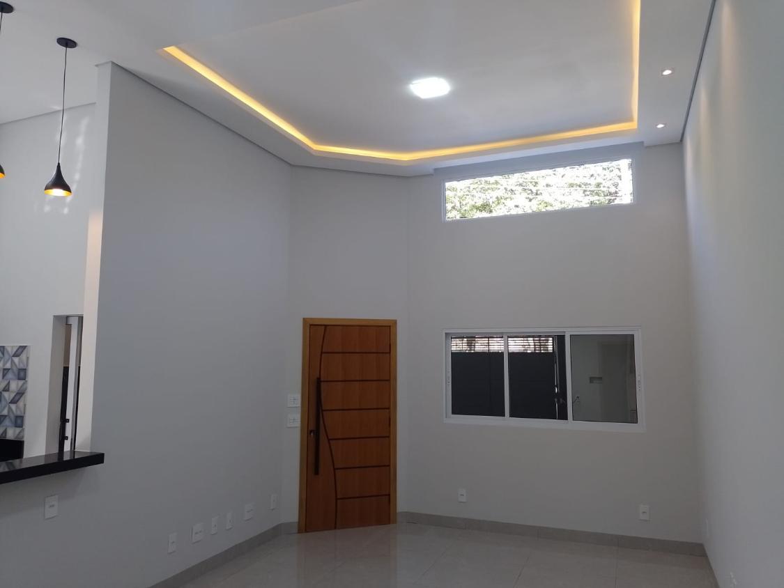 Casa à venda com 3 quartos, 140m² - Foto 1