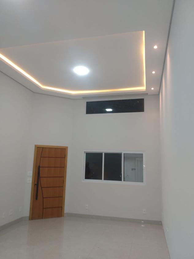 Casa à venda com 3 quartos, 140m² - Foto 2