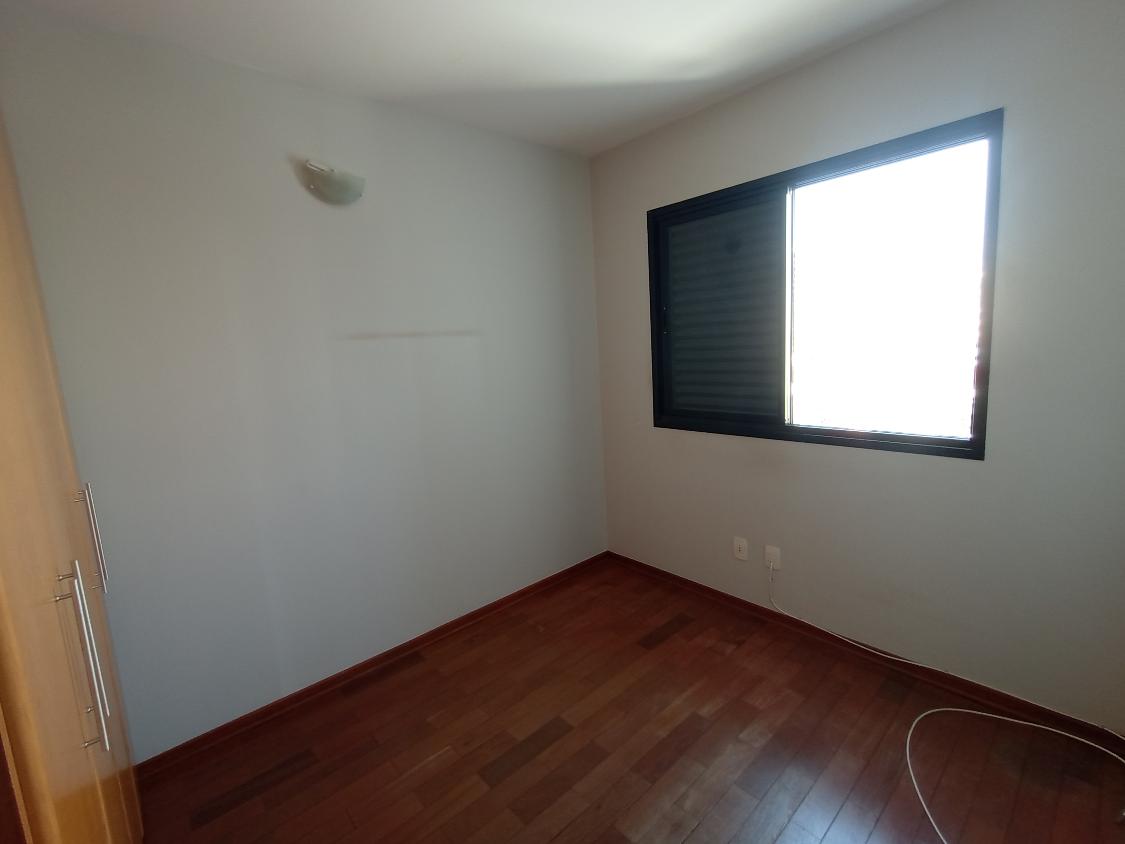 Apartamento à venda com 3 quartos, 85m² - Foto 11