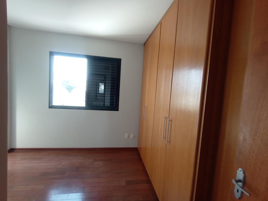 Apartamento à venda com 3 quartos, 85m² - Foto 12