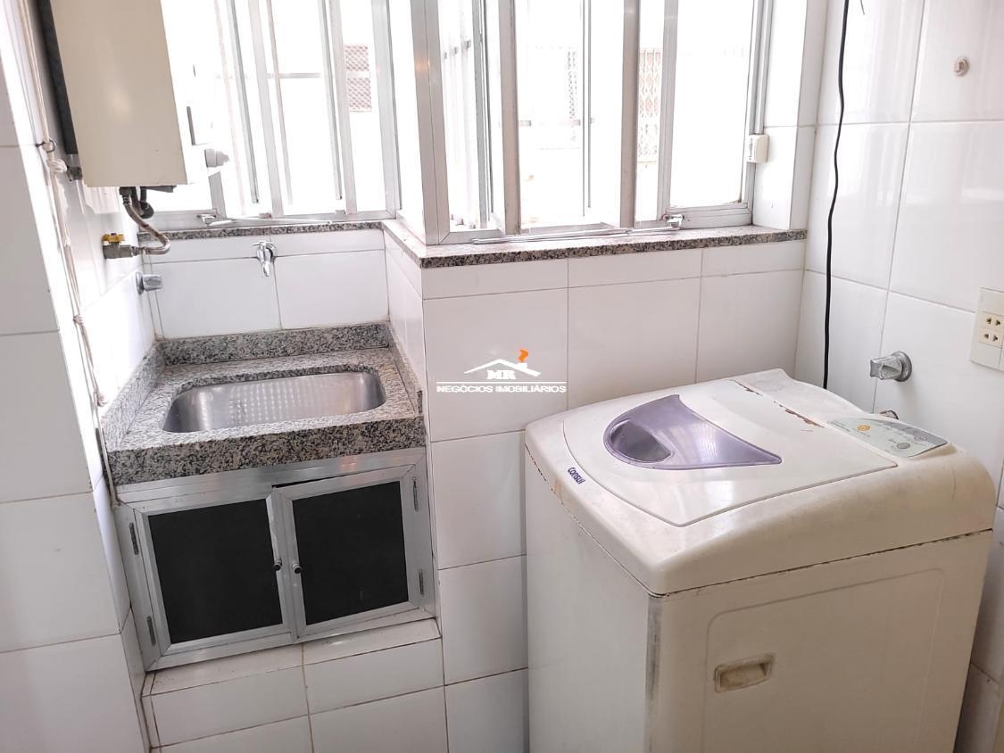 Apartamento à venda com 3 quartos, 196m² - Foto 31