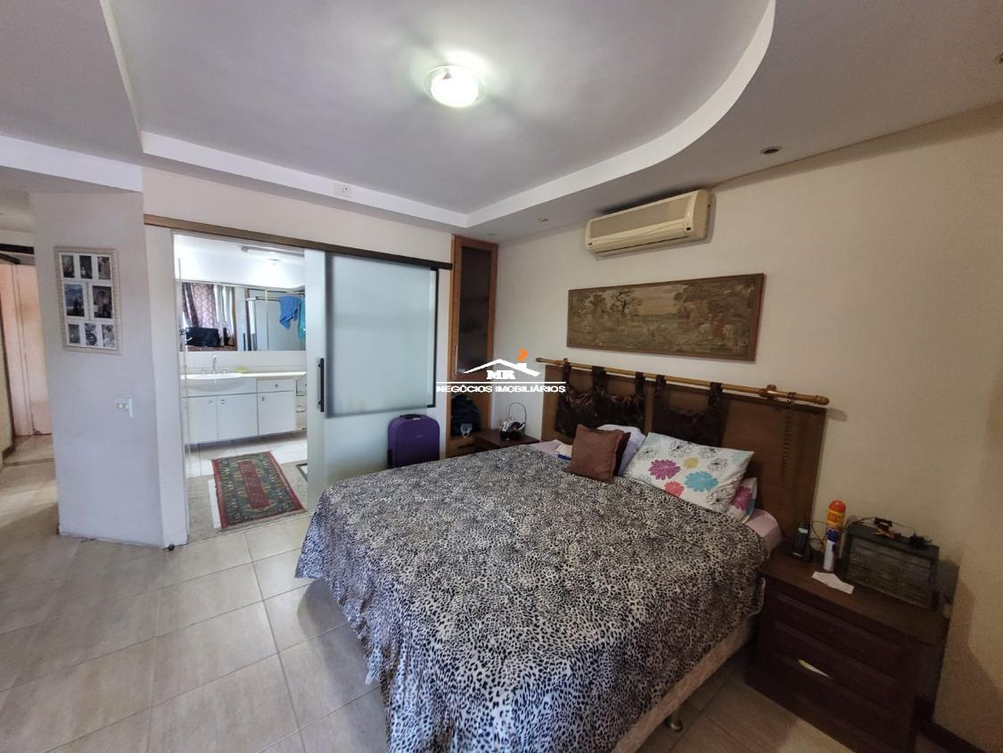 Apartamento à venda com 3 quartos, 196m² - Foto 10