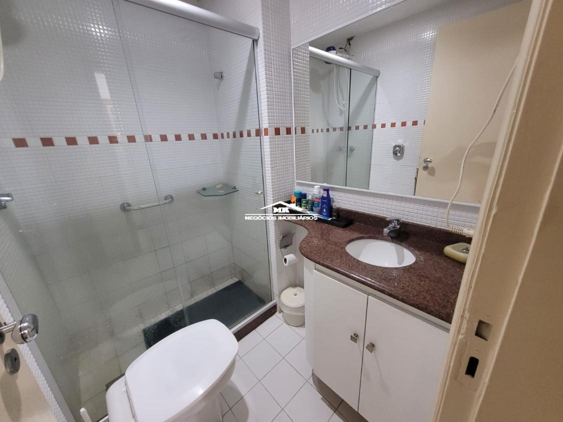 Apartamento à venda com 3 quartos, 196m² - Foto 20