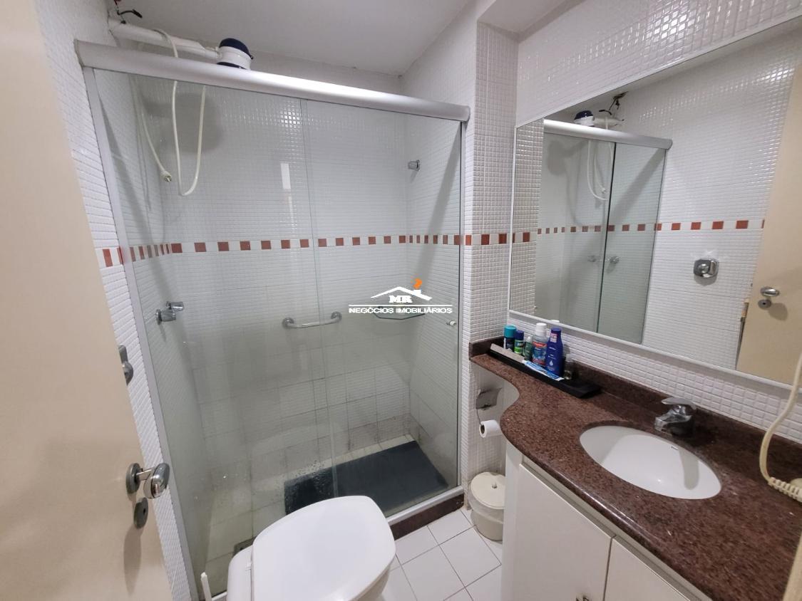 Apartamento à venda com 3 quartos, 196m² - Foto 19