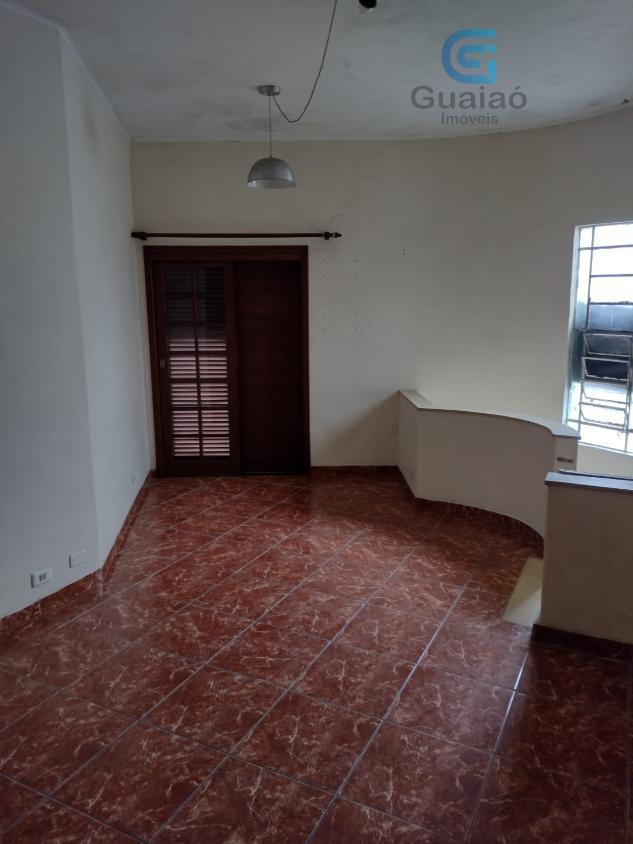 Sobrado para alugar com 5 quartos, 250m² - Foto 1