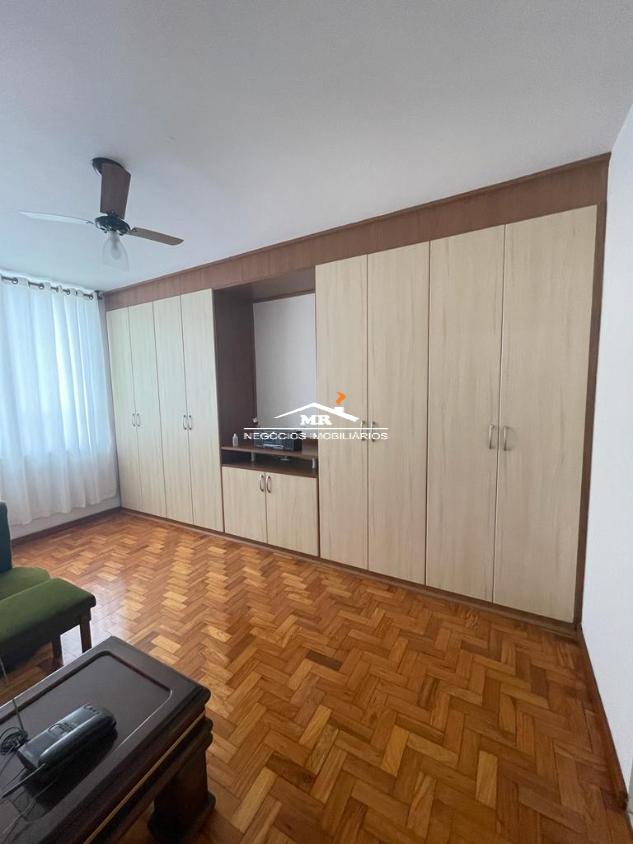 Apartamento à venda com 4 quartos, 211m² - Foto 5