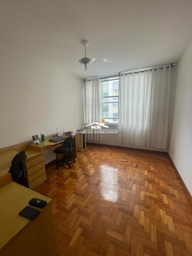 Apartamento à venda com 4 quartos, 211m² - Foto 6