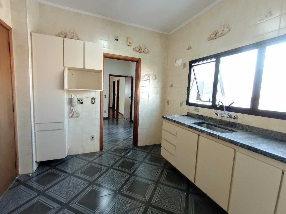 Apartamento à venda e aluguel com 3 quartos, 142m² - Foto 5