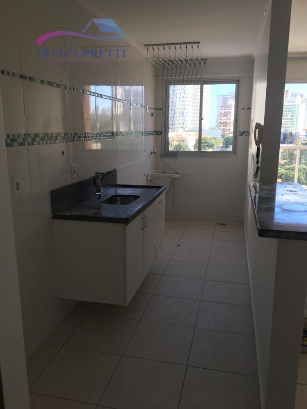 Apartamento à venda com 2 quartos, 69m² - Foto 5