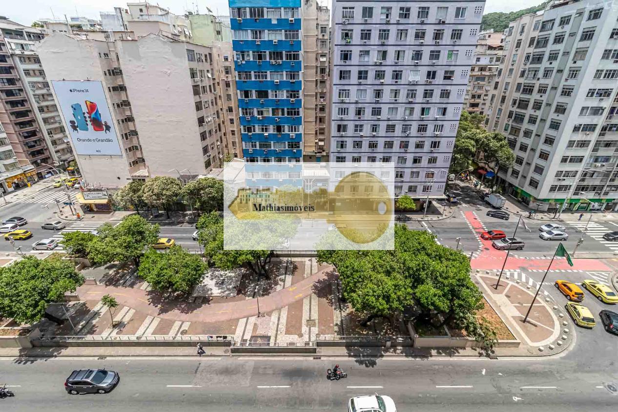 Apartamento à venda com 3 quartos, 133m² - Foto 1