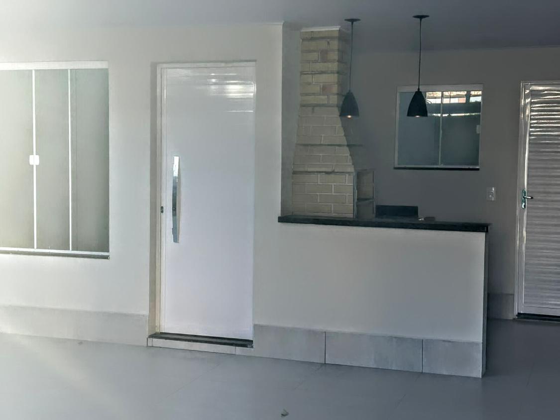 Casa à venda com 3 quartos, 139m² - Foto 2