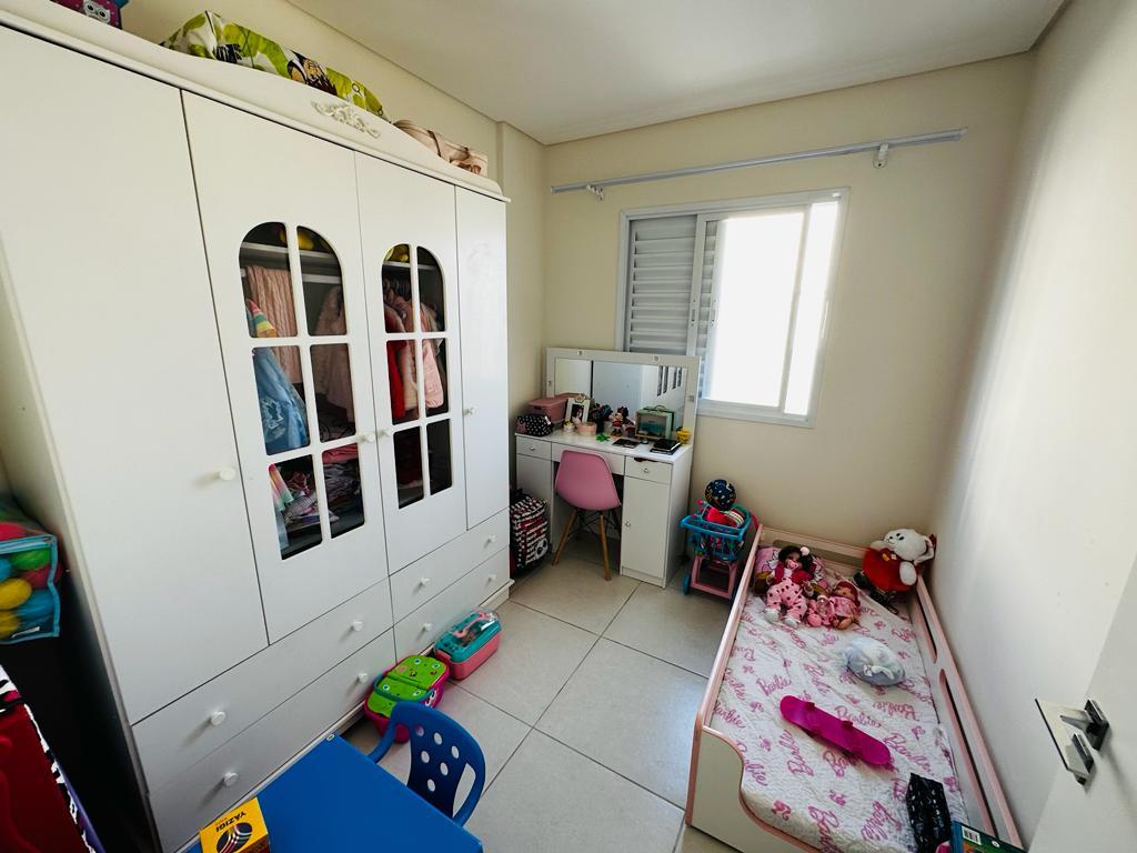 Apartamento à venda com 3 quartos, 97m² - Foto 8