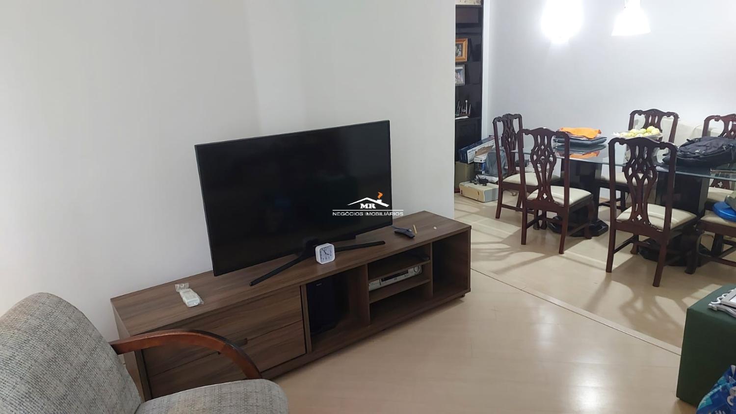 Apartamento à venda com 2 quartos, 83m² - Foto 4