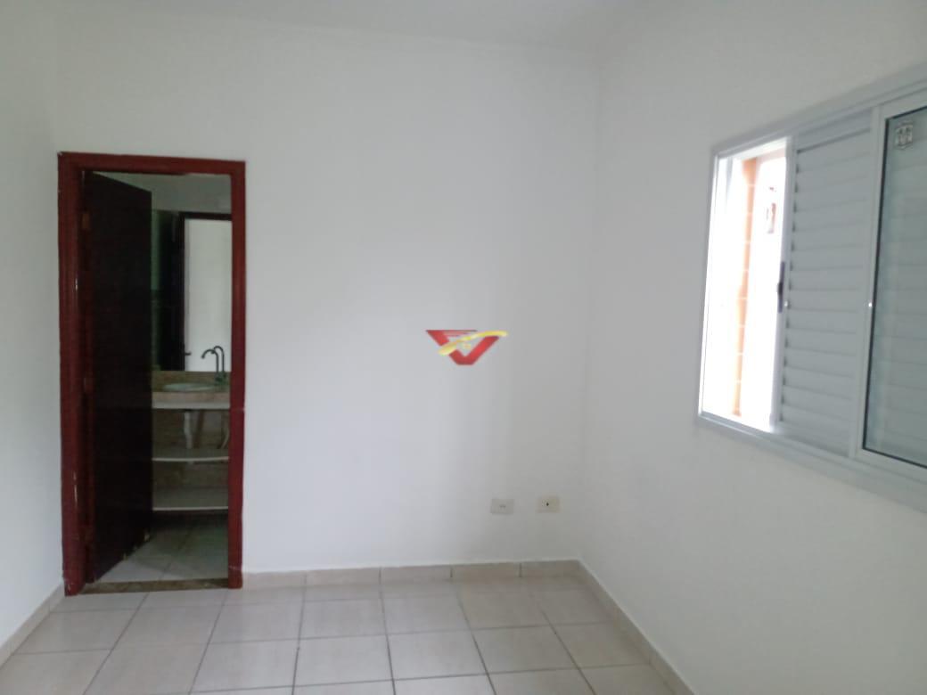 Casa à venda com 3 quartos, 94m² - Foto 12