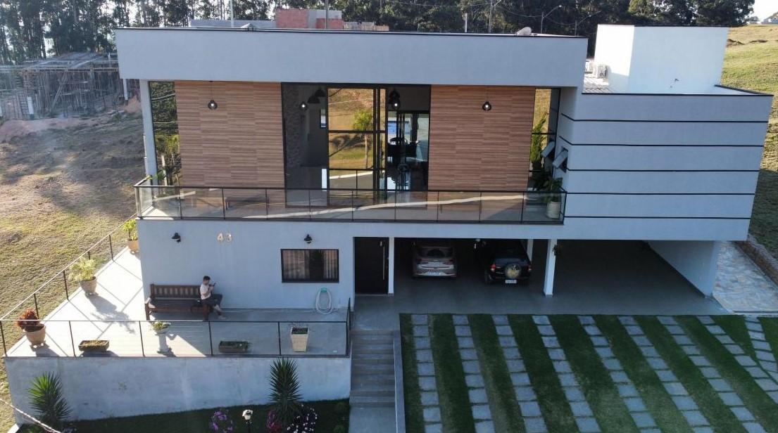 Casa de Condomínio à venda com 5 quartos, 586m² - Foto 1