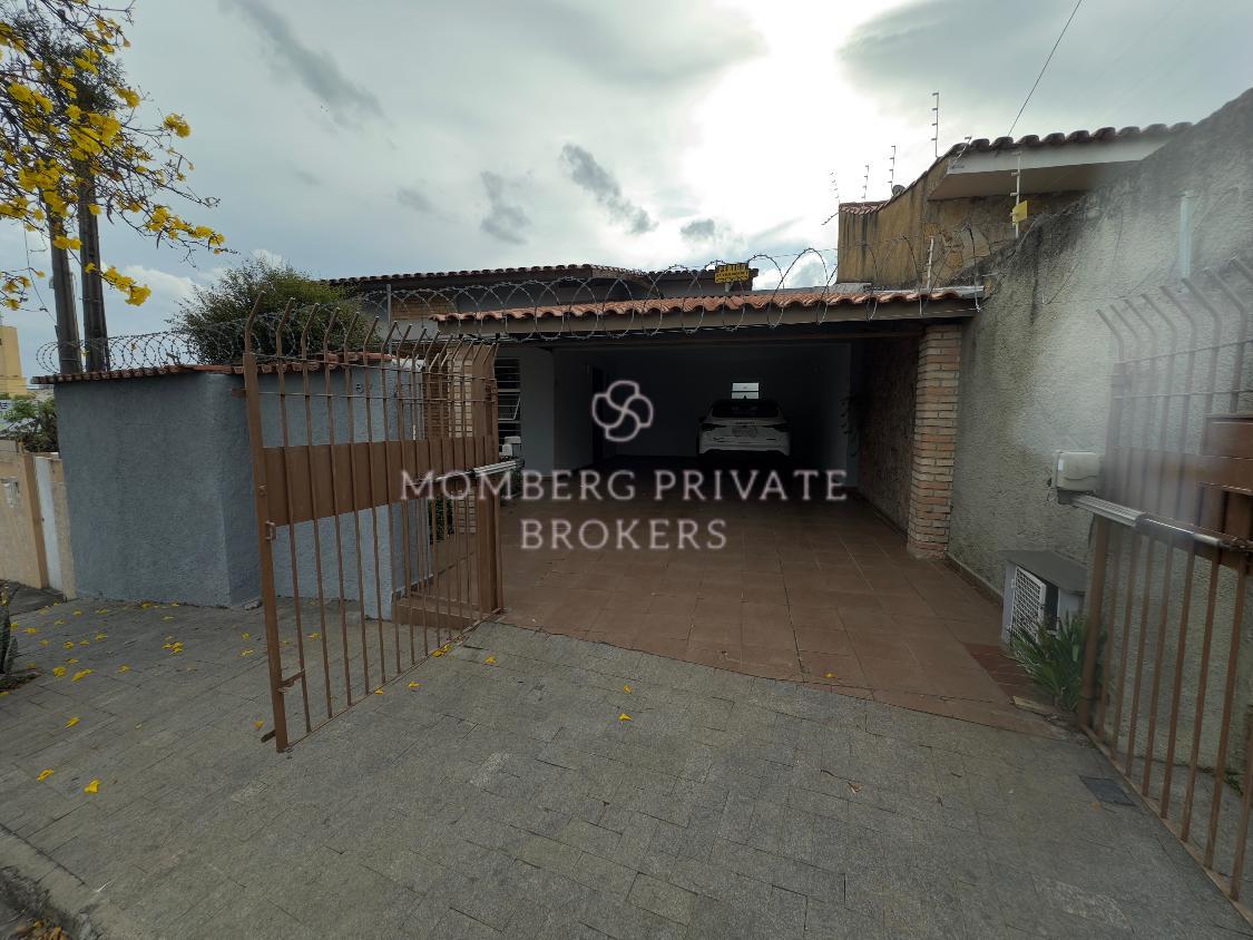 Casa à venda com 3 quartos, 182m² - Foto 1